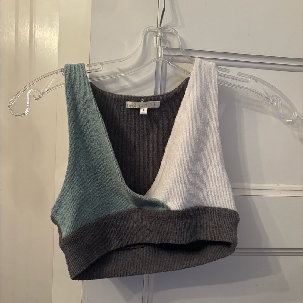 V neck top